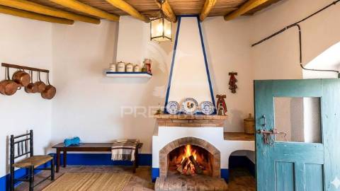 Casa térrea para recuperação total. com quintal