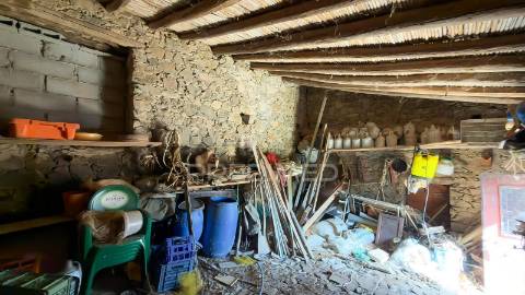 Casa térrea para recuperação total. com quintal