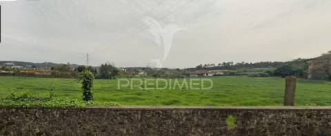 Moradia para restauro, com terreno em s. mamede do coronado - trofa
