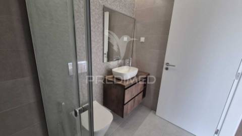 Excelente moradia t3+1 com area exterior.