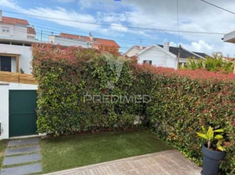 Moradia t4 com piscina em cascais – estoril