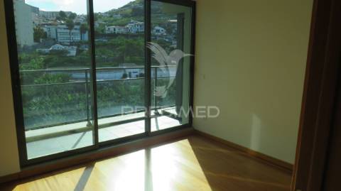Apartamento t3+1 de luxo nos piornais