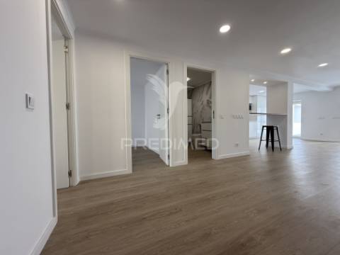 Apartamento t2 remodelado no centro de santarém