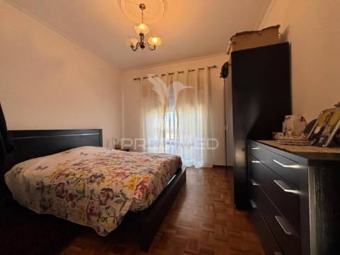 Moradia t3 com tertúlia em nabais