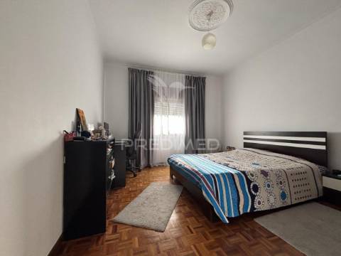 Moradia t3 com tertúlia em nabais