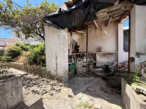 Moradia t3 na baixa da banheira