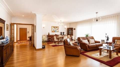 Apartamento t4 em condominio fechado
