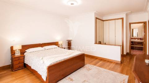 Apartamento t4 em condominio fechado