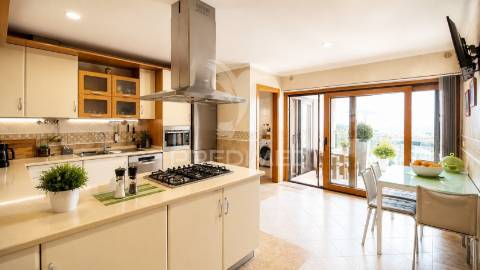 Apartamento t4 em condominio fechado