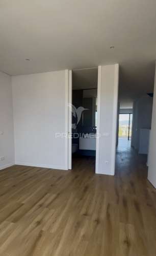 Giesta villas | moradia t3 contemporânea de prestígio em portimão com piscina privada