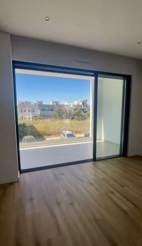 Giesta villas | moradia t3 contemporânea de prestígio em portimão com piscina privada