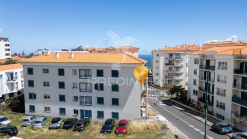Apartamento t2 centro do caniço