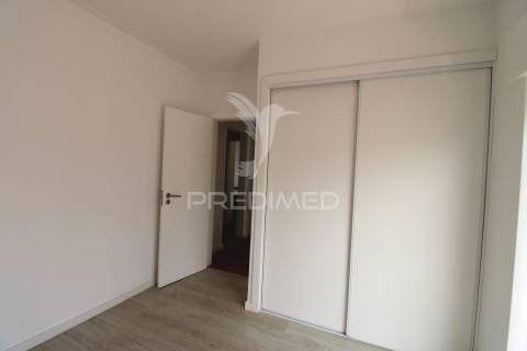T3 remodelado para arrendamento anual, portimão