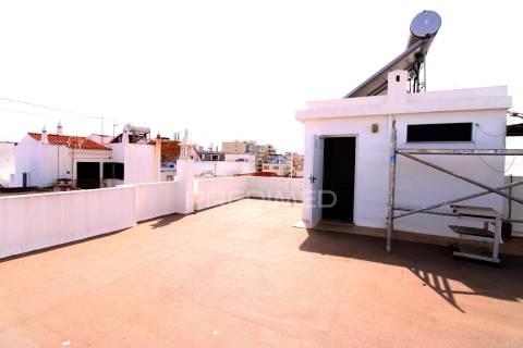 T3 remodelado para arrendamento anual, portimão