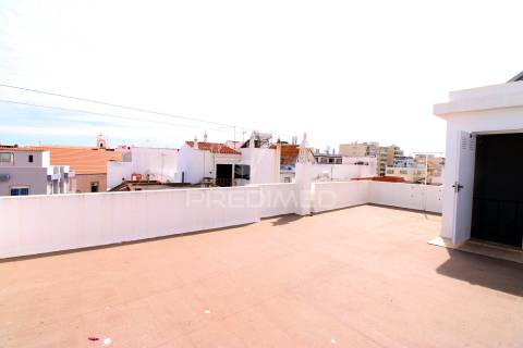 T3 remodelado para arrendamento anual, portimão