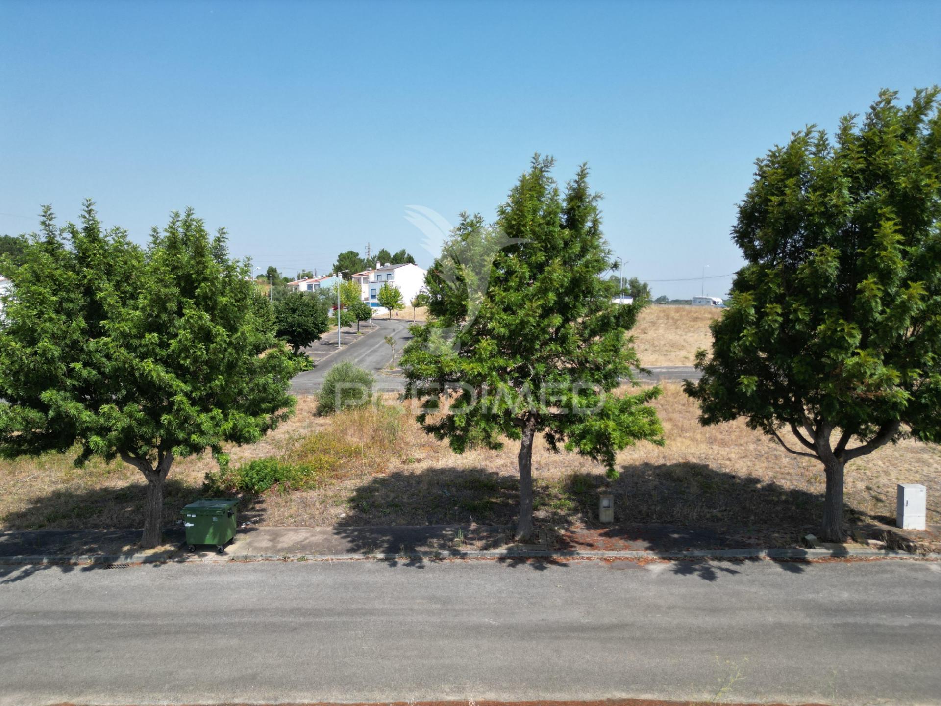 Lote urbano com projeto aprovado – pronto a construir em pontével