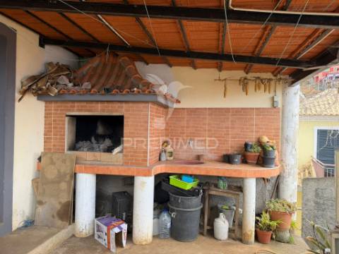 Casa térrea com terreno agrícola