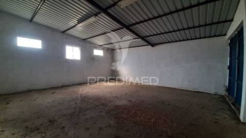 "quintinha" com elevado potencial de 3.437m2 em mil brejos batão – torrão – alcácer do sal
