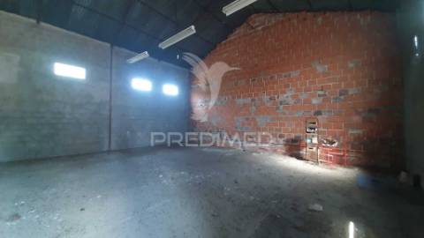 "quintinha" com elevado potencial de 3.437m2 em mil brejos batão – torrão – alcácer do sal