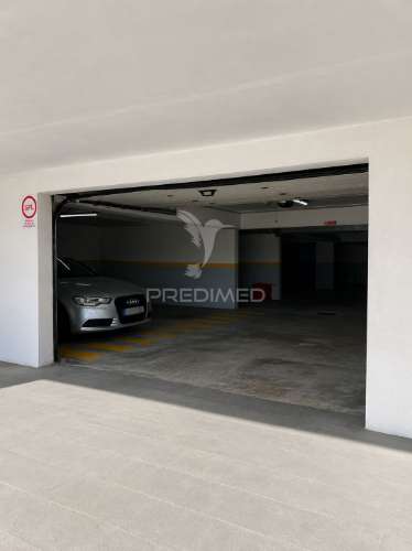 T2 renovado com vista mar | último andar | condominio fechado