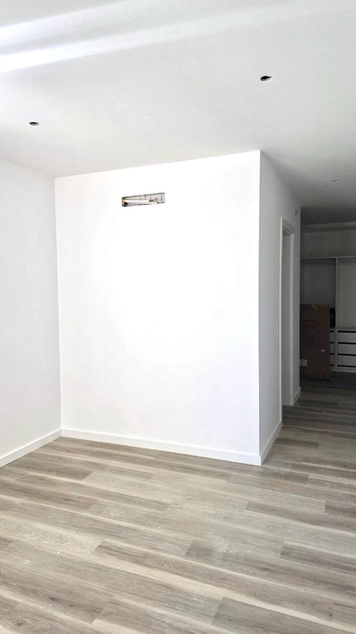 Apartamento t2 remodelado na nazaré para comprar.