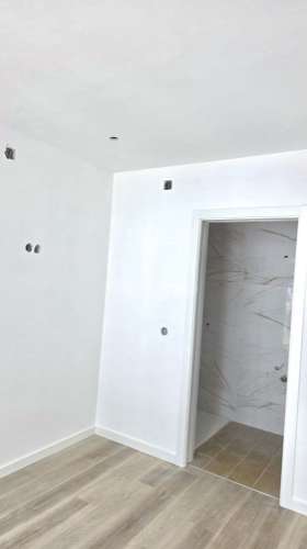 Apartamento t2 remodelado na nazaré para comprar.
