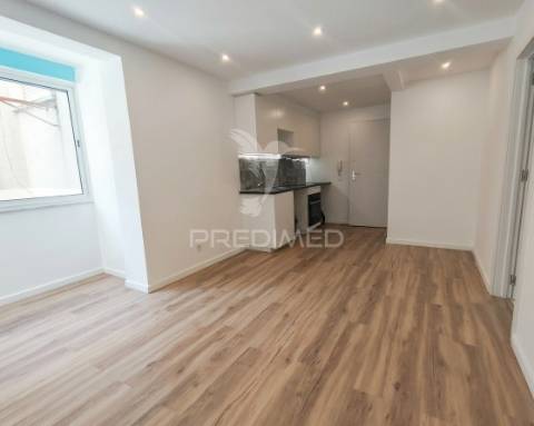 Apartamento t2 na amadora - água livres