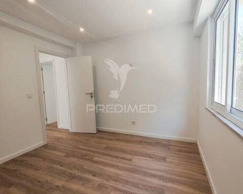 Apartamento t2 na amadora - água livres