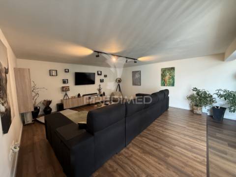 Moradia t4 no centro de arneiro das milhariças – santarém