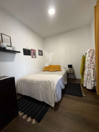 Moradia t4 no centro de arneiro das milhariças – santarém