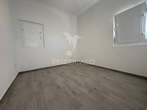 Moradia t3 com terreno e poço casével - santarém