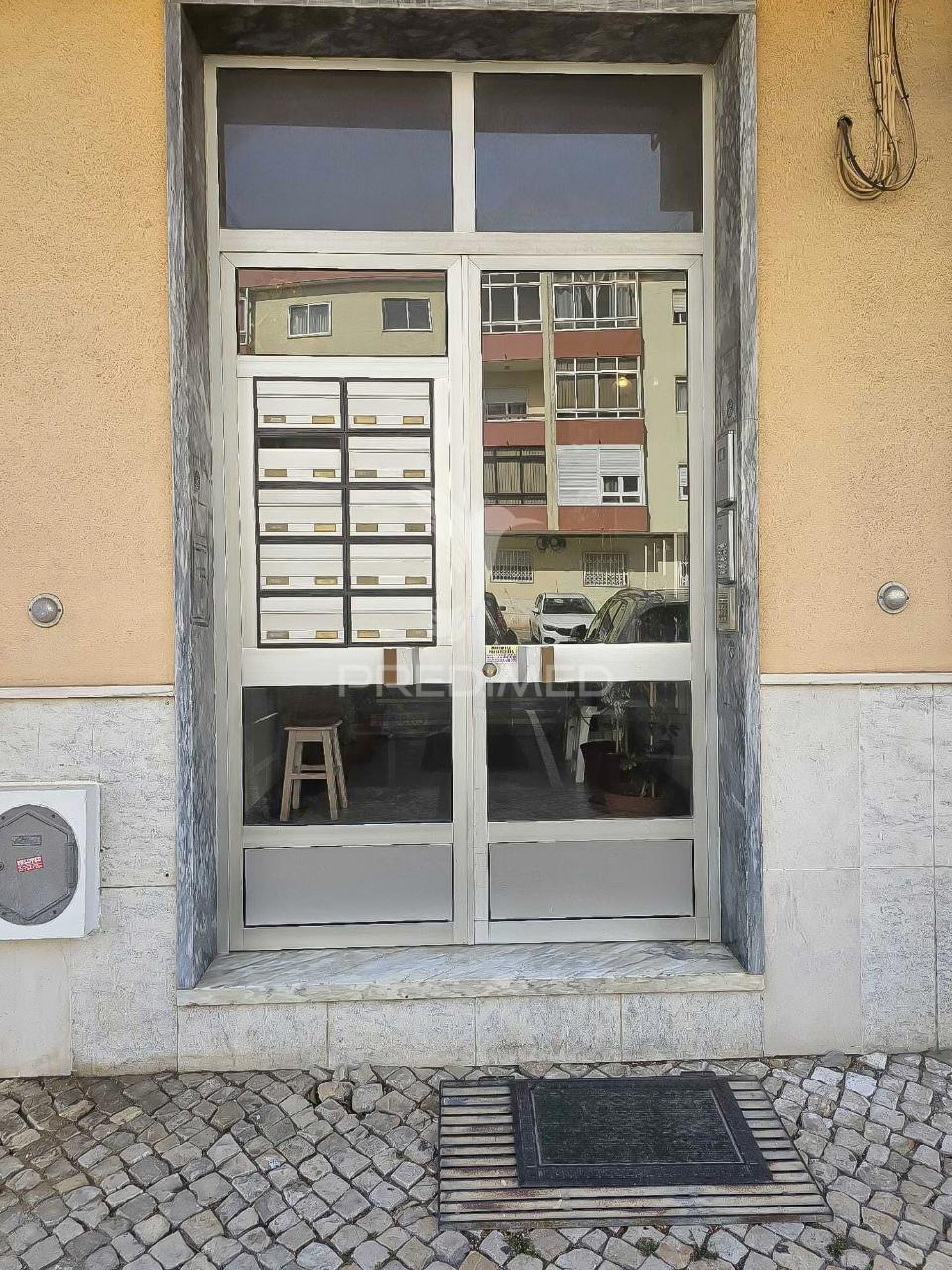 Apartamento t2 rio de mouro
