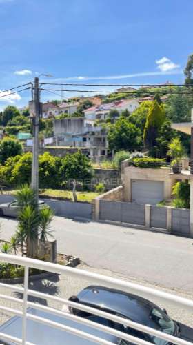 Vende-se t2 em valpedre - penafiel