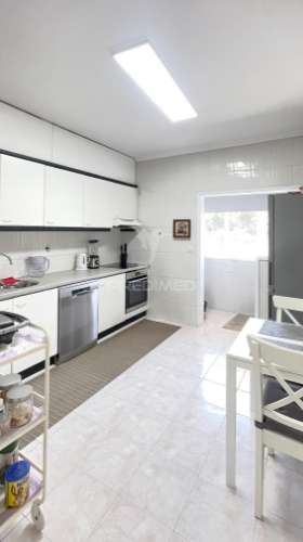 Vende-se t2 em valpedre - penafiel