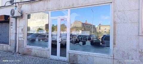 Loja / escritório / gabinete de 33m2 –  próximo da avenida luísa todi (mercado) - setúbal