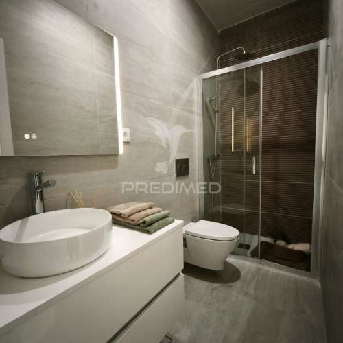 Apartamento t3 penha frança - mobiliado e equipado