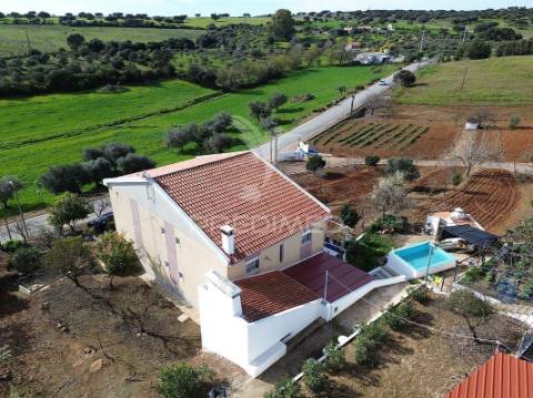 Quinta com 5825mts2 no vedor, elvas
