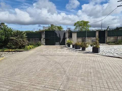 Moradia independente associa o luxo e espaço à privacidade