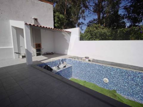 Moradia t3 térrea com piscina no alto do índio – sobreda
