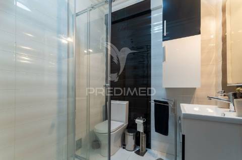 Apartamento t3 com excelente localização, massamá