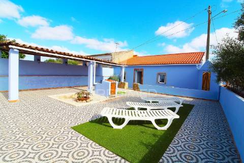 Moradia t4 exclusiva com piscina, lago e terreno de 7450m²