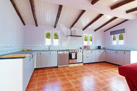 Moradia t4 exclusiva com piscina, lago e terreno de 7450m²