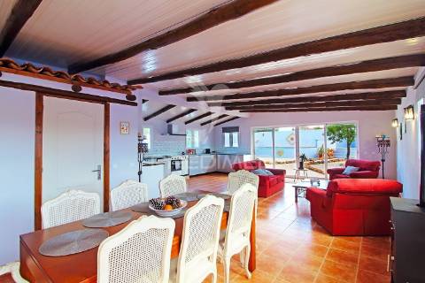 Moradia t4 exclusiva com piscina, lago e terreno de 7450m²