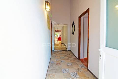 Moradia t4 exclusiva com piscina, lago e terreno de 7450m²
