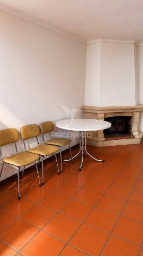 Apartamento t3 em alcobaça para investimento.