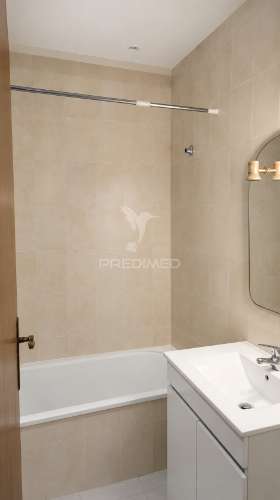 Apartamento t3 em alcobaça para investimento.