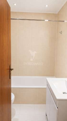 Apartamento t3 em alcobaça para investimento.