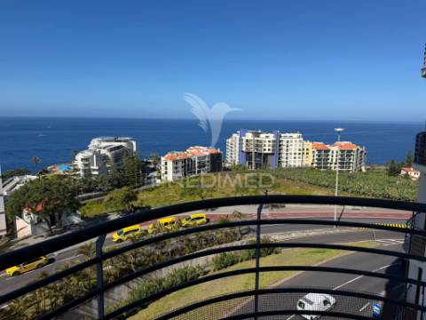 Arrendamento t2 vista mar na estrada monumental funchal