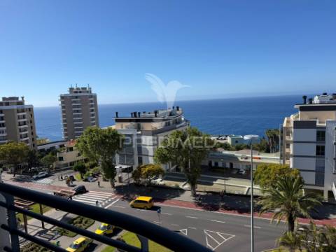 Arrendamento t2 vista mar na estrada monumental funchal