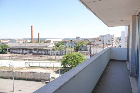 Escritório para arrendamento, .urbanização dos plátanos, em abrantes.